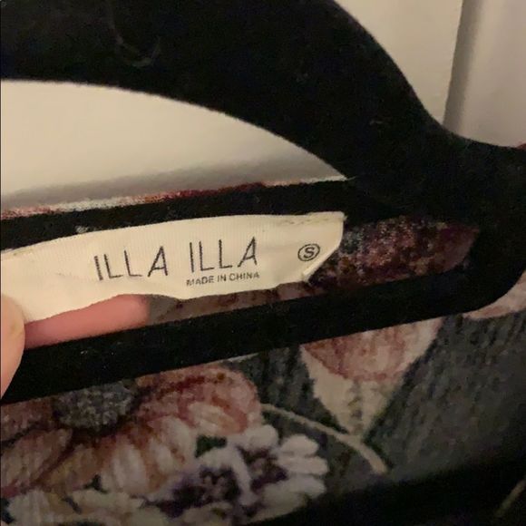 Black Floral Tie Front Top - Picture 2 of 3